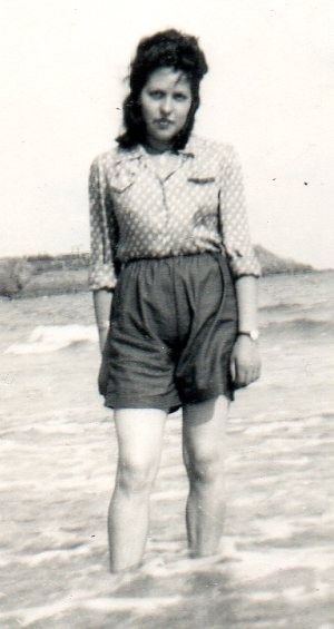 L'ADIEU A LUCIENNE  Brigitisis