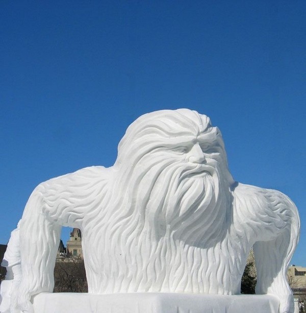 SCULPTURES SUR NEIGE 3