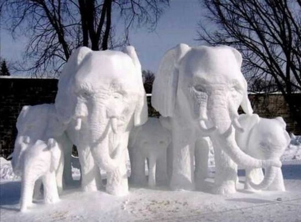 SCULPTURES SUR NEIGE 2