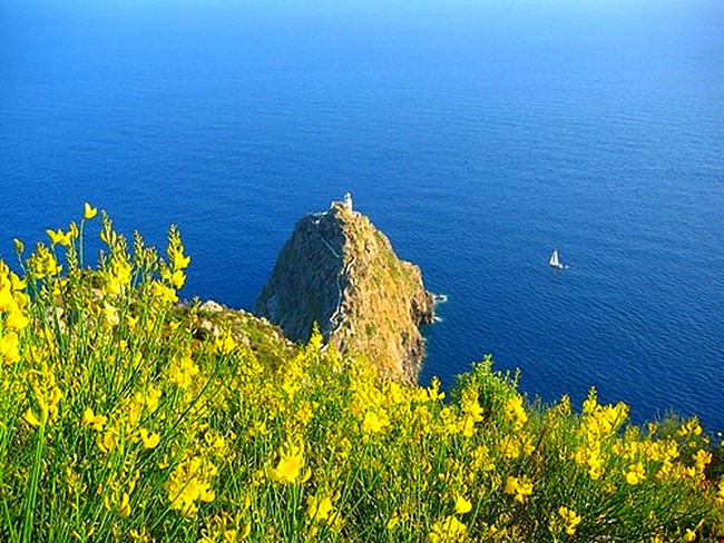PHARE DE PUNTA DELLA GUARDIA ITALIE