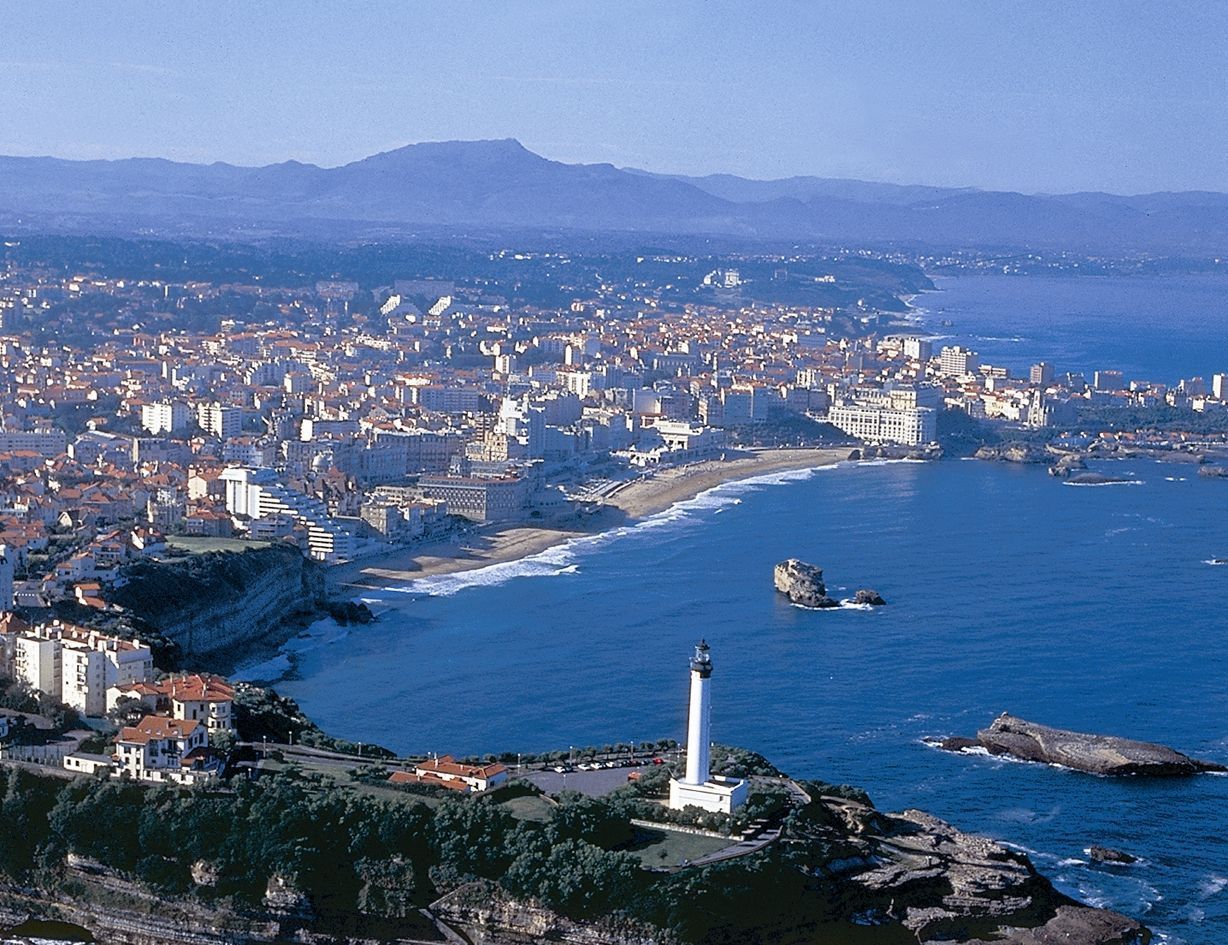 LE PHARE DE BIARRITZ FRANCE